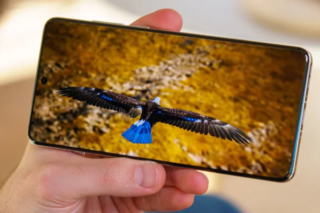 OnePlus 13T, 6.200 mAh Batarya ile Geliyor: Küçük Cihazda Büyük Güç