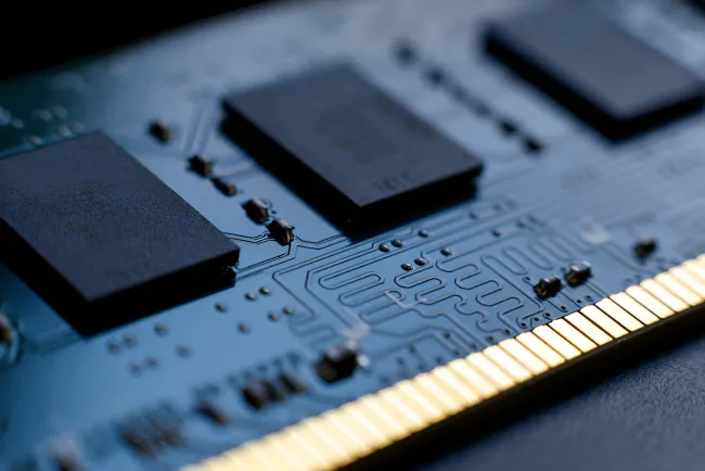 DDR5 Bellek Fiyatları Artıyor: Samsung ve Micron, DRAM ve NAND Fiyatlarını Yükseltiyor