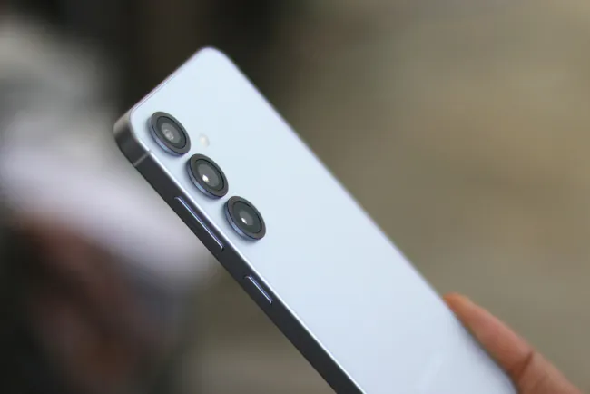 Galaxy S25 Enterprise Edition, 8 Büyük Android Güncellemesi Alacak: Android 23'e Kadar Güncel Kalacak!