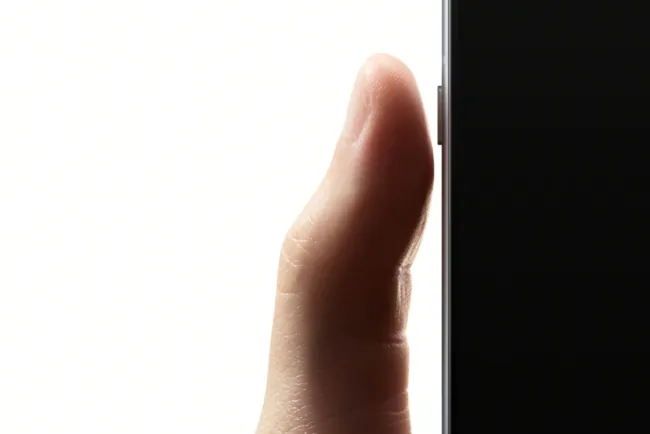 OnePlus 13T, Uyarı Kaydırıcısını Akıllı Düğmeyle Değiştiriyor! Daha Küçük Ekran, Devasa Batarya