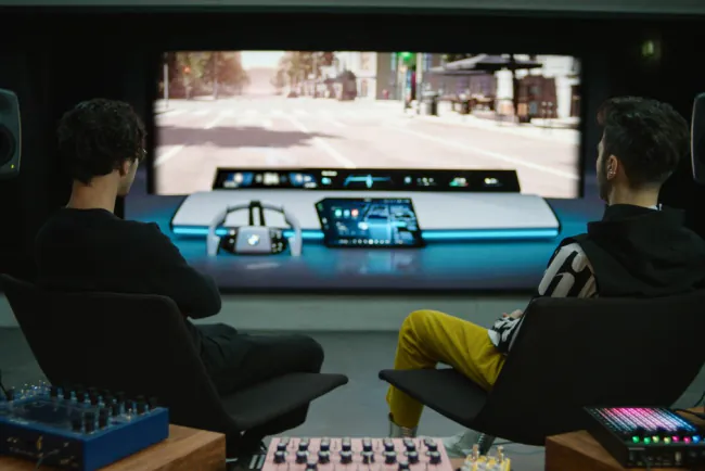 BMW, Neue Klasse Serisi için HypersonX Ses Sistemini Tanıttı!