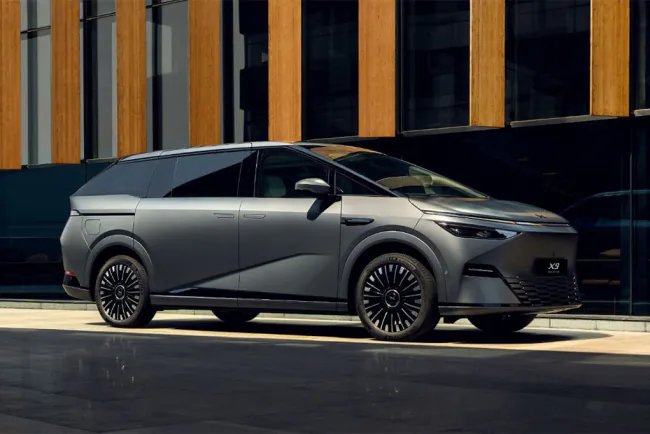 XPeng X9 2025: Elektrikli Otomobil Segmentinde Küresel Vizyon