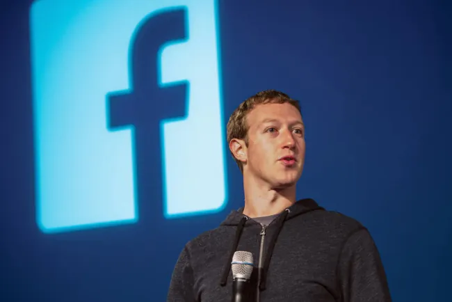 Mark Zuckerberg 2022'de Facebook Arkadaş Listelerini Silmeyi Düşünmüş: "Potansiyel Olarak Çılgın Bir Fikir"