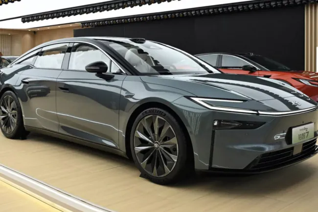 Toyota, Yeni Amiral Gemisi Elektrikli Sedanı bZ7 ile Tesla Model S'e Rakip Oluyor